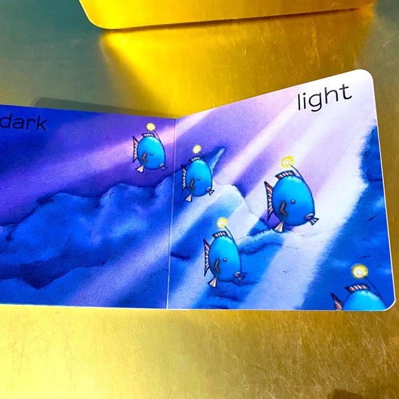 RAINBOW FISH VINTAGE HARDCOVER BOARD BOOK BUNDLE OF 2 MARCUS PFISTER 1996 & 2005 - Picture 11 of 14